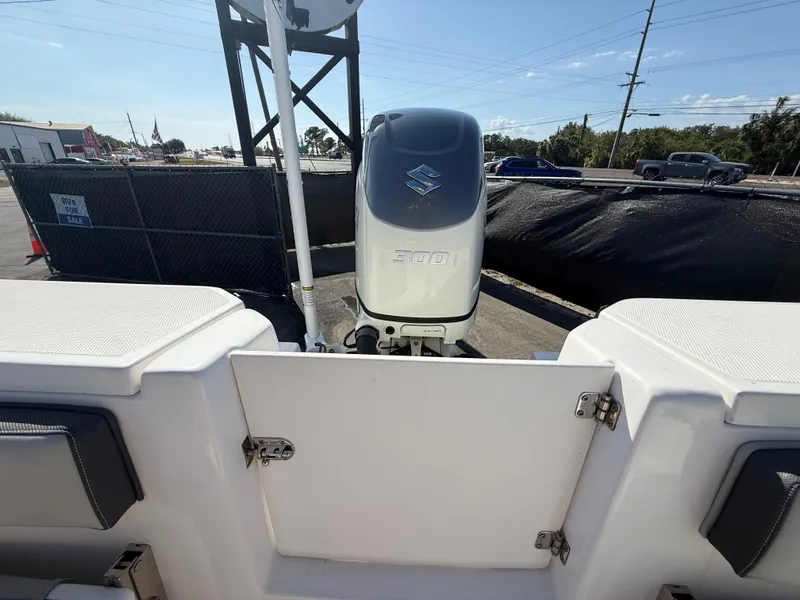 Slide: The Image of Aquasport 2300 Center Console 2022 - 72