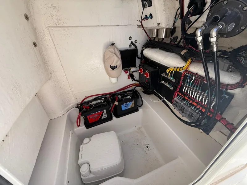 Slide: The Image of Aquasport 2300 Center Console 2022 - 79