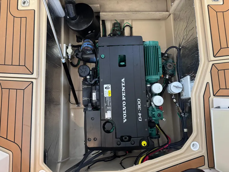 Slide: The Image of Engine compartment of a 2020 Ranger Tugs R-31 S with Volvo Penta D4-300 engine. - 44