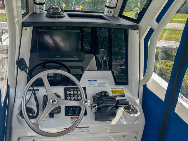 Slide: The Image of World Cat 235CC 2021 - 6