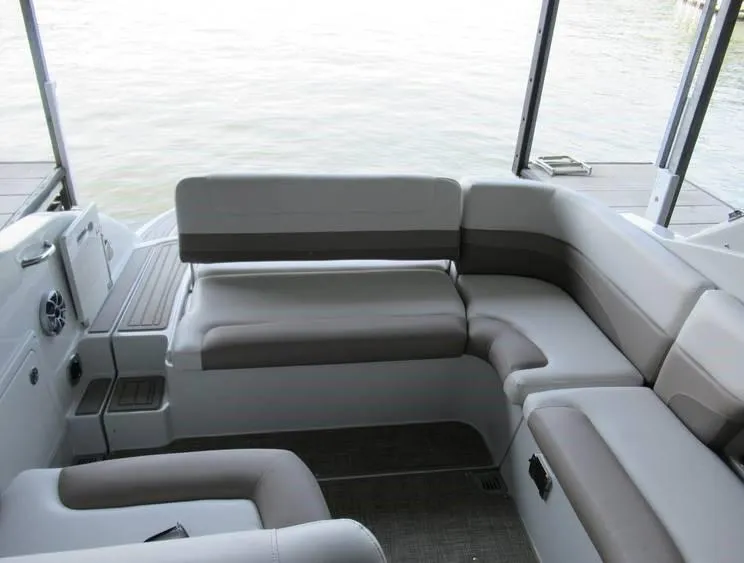 Slide: The Image of Crownline Boats 335 SS 2021 - 18