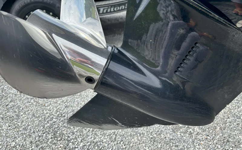 Slide: The Image of Triton 189 TXR 2017 - 8