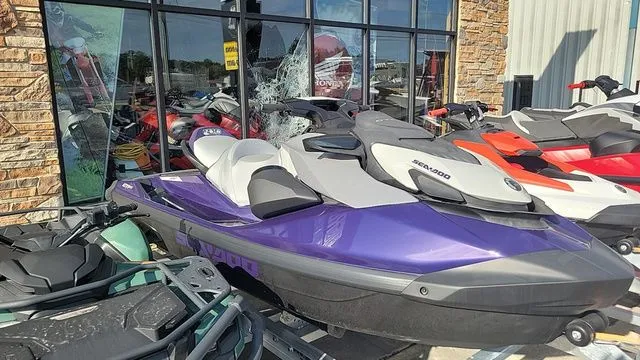 Slide: The Image of Sea-Doo GTI SE 130 2025 - 4