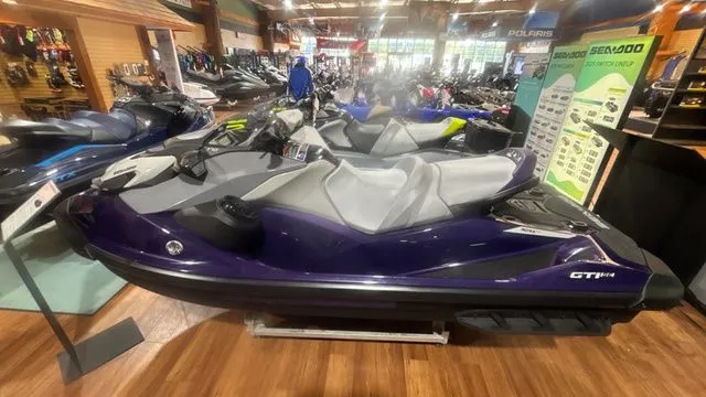 Slide: The Image of Sea-Doo GTI SE 170 WITH SOUND SYSTEM 2025 - 3