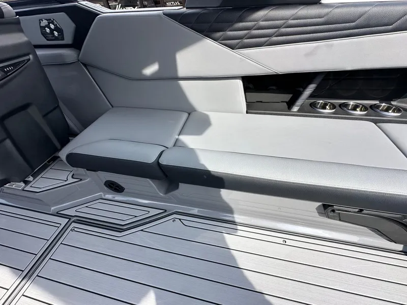 Slide: The Image of Nautique Super Air Nautique S25 2025 - 16