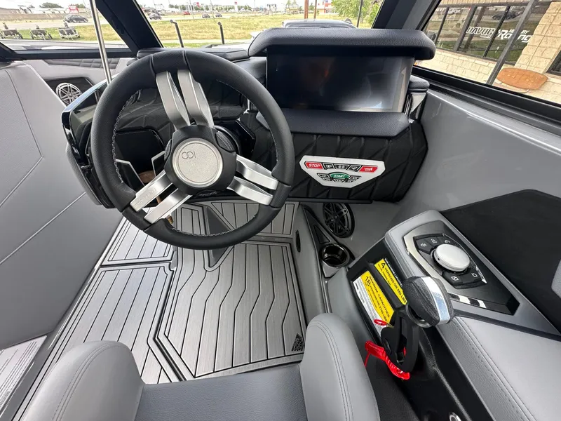 Slide: The Image of Nautique Super Air Nautique S25 2025 - 26