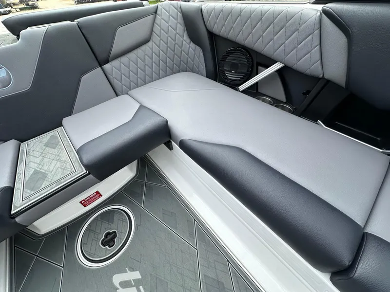 Slide: The Image of Tigé Z1 2025 - 12