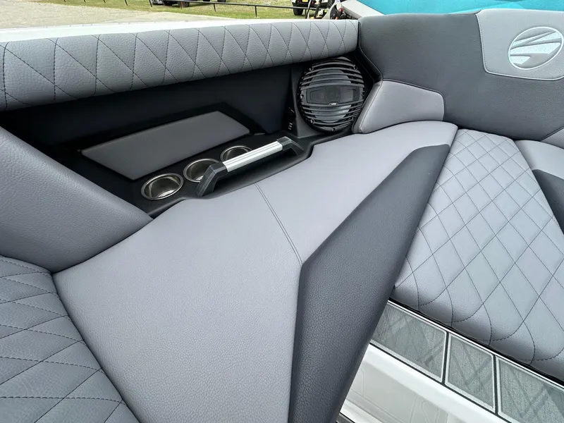 Slide: The Image of Tigé Z1 2025 - 18