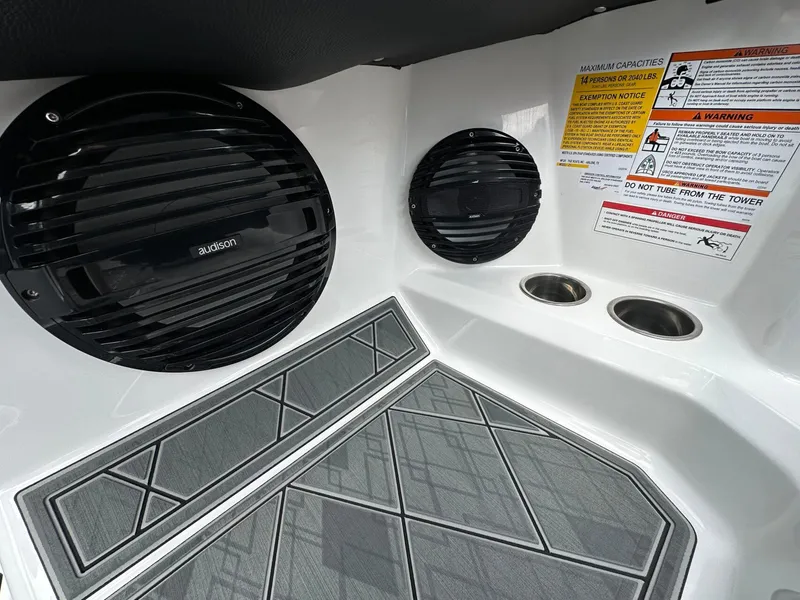 Slide: The Image of Tigé Z1 2025 - 25