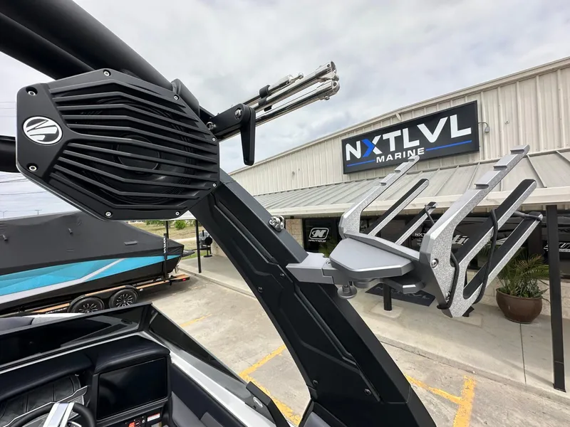 Slide: The Image of Tigé Z1 2025 - 26