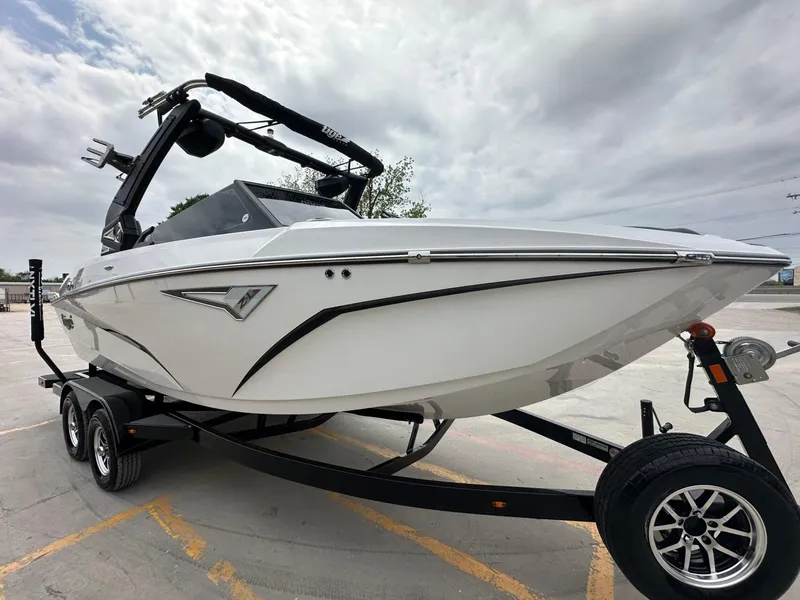 Slide: The Image of Tigé Z1 2025 - 6