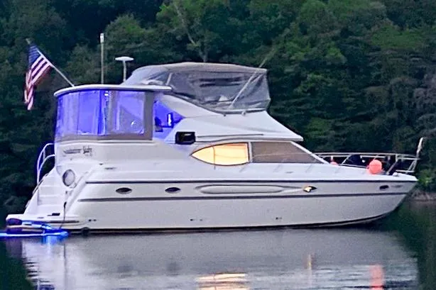 Slide: The Image of Maxum 4100 SCA 2000 - 1