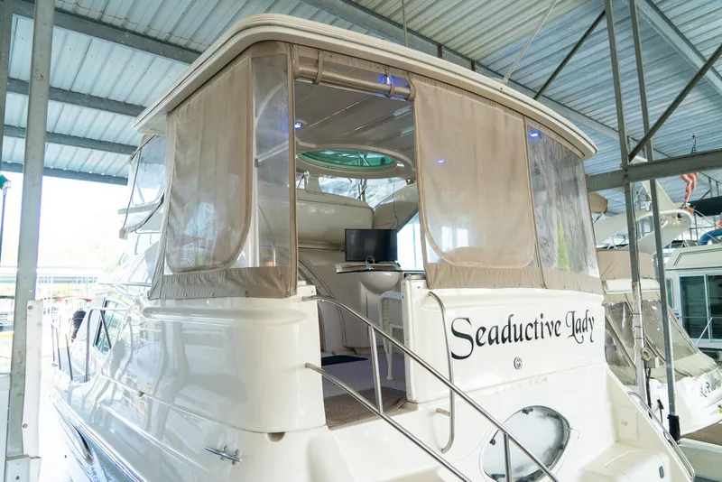 Slide: The Image of Maxum 4100 SCA 2000 - 12