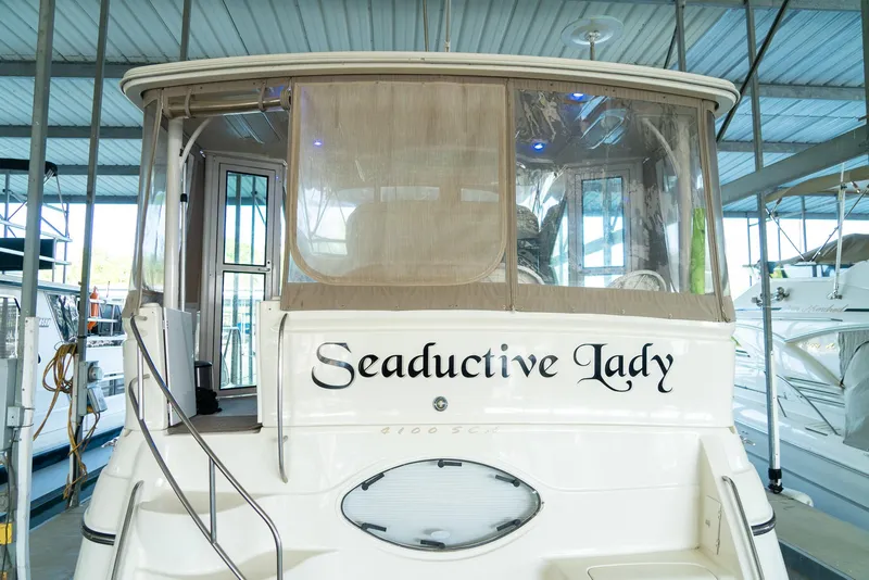 Slide: The Image of Maxum 4100 SCA 2000 - 15