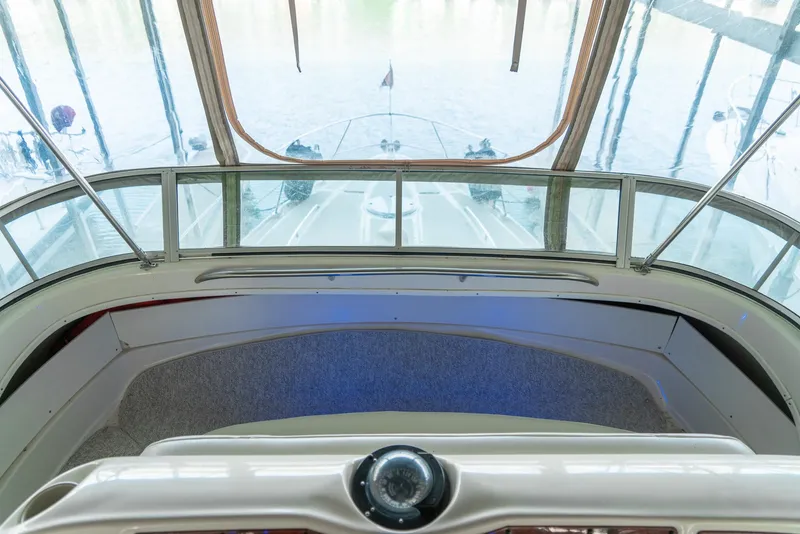 Slide: The Image of Maxum 4100 SCA 2000 - 26