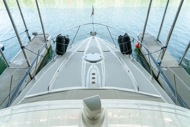 Slide: The Image of Maxum 4100 SCA 2000 - 27