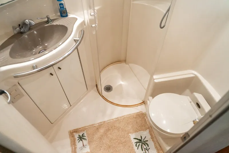 Slide: The Image of Maxum 4100 SCA 2000 - 39