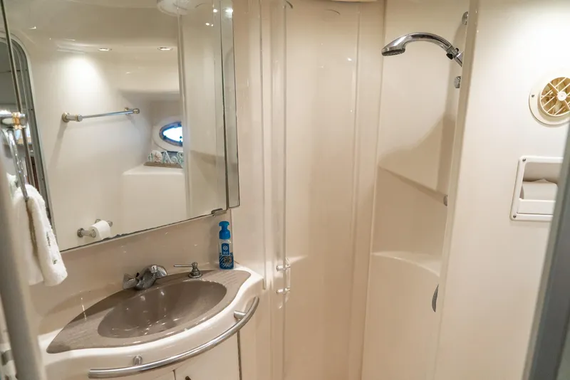 Slide: The Image of Maxum 4100 SCA 2000 - 40