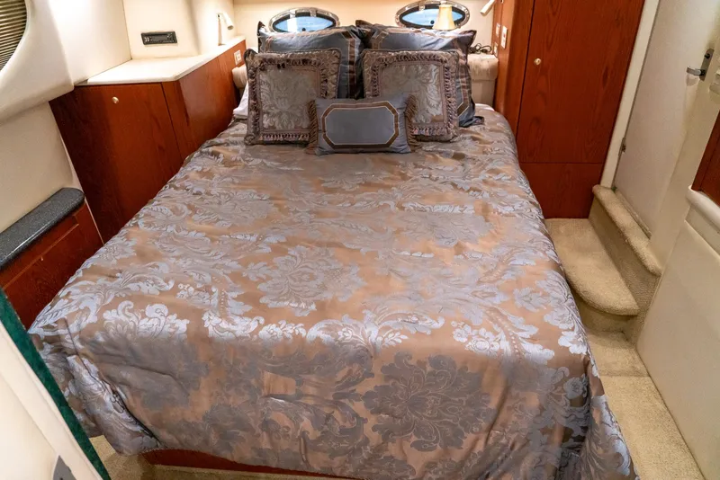 Slide: The Image of Maxum 4100 SCA 2000 - 46