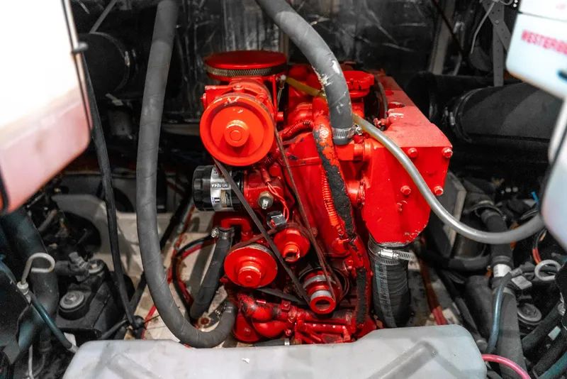 Slide: The Image of Maxum 4100 SCA 2000 - 54