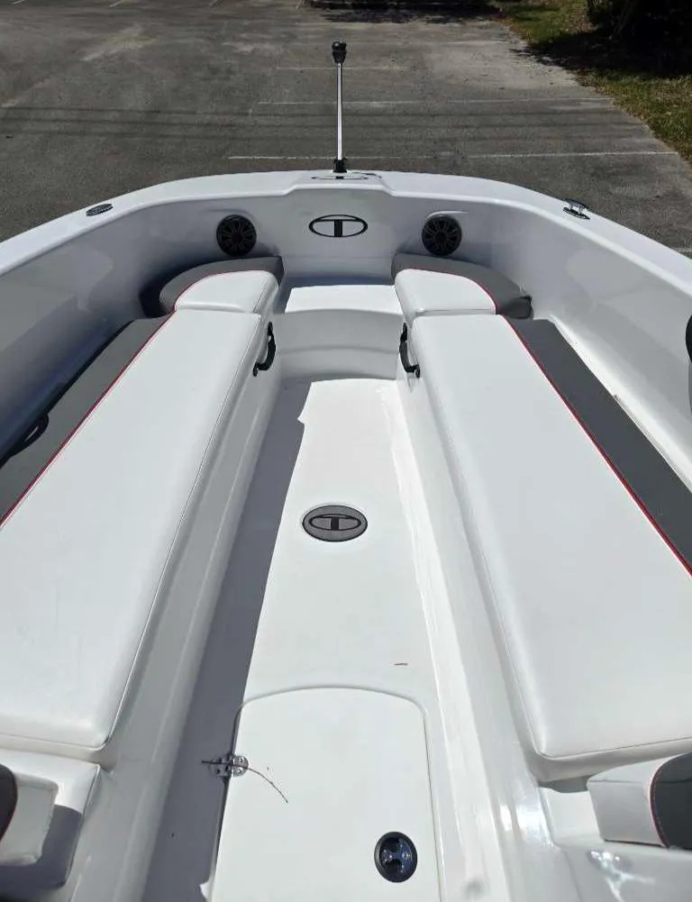 Slide: The Image of Tahoe T18 2025 - 75