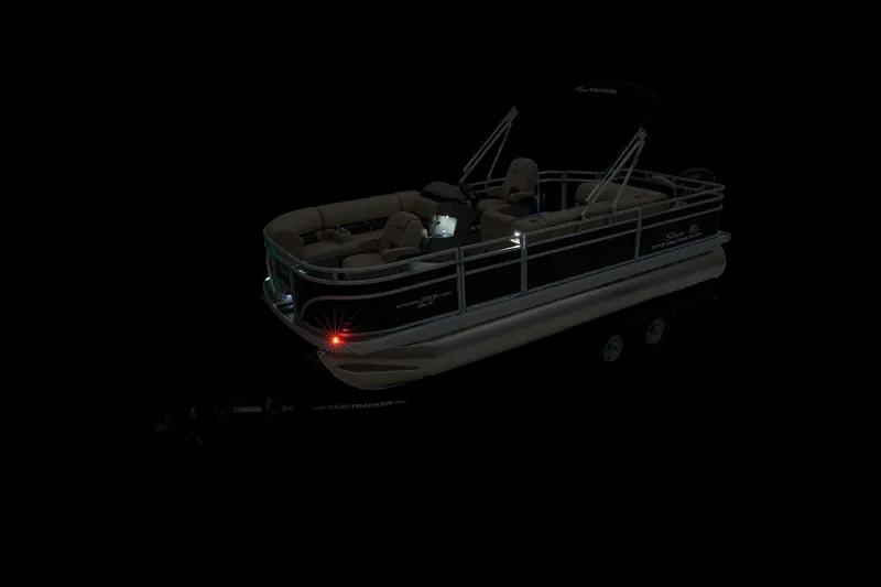 Slide: The Image of Sun Tracker SportFish 20 DLX 2025 - 62