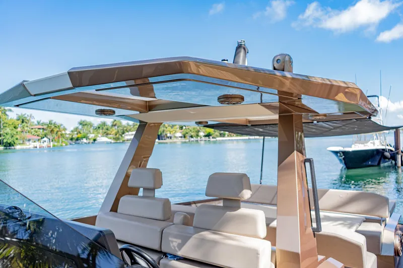 Slide: The Image of Carbon Fiber Hardtop - 23