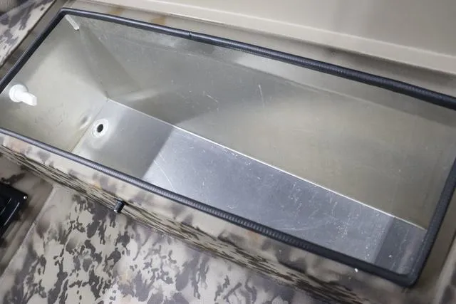 Slide: The Image of Excel Viper F4 1651 2024 - 19