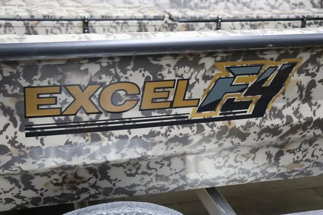 Slide: The Image of Excel Viper F4 1651 2024 - 9