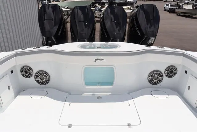 Slide: The Image of Yellowfin 39 Offshore 2024 - 17