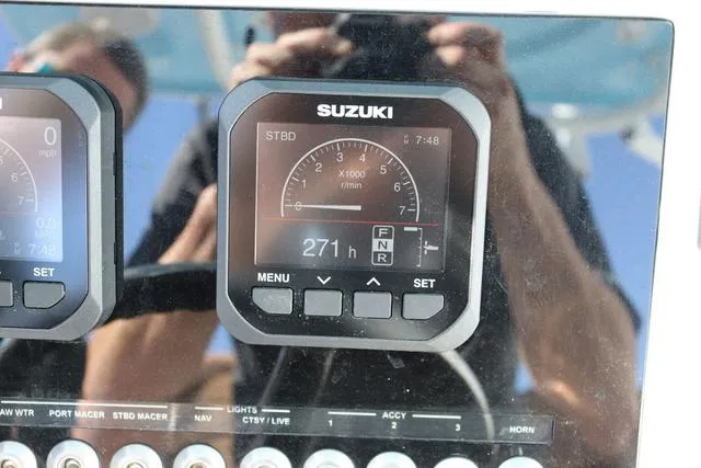 Slide: The Image of Sea Pro 259 Deep V Series 2023 - 28