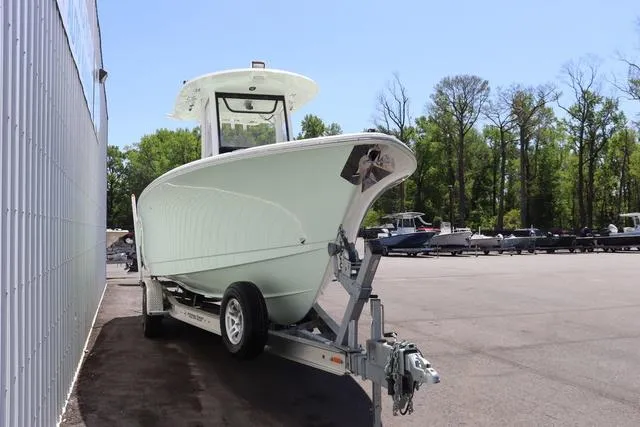 Slide: The Image of Sea Hunt Gamefish 27 With Coffin Box 2017 - 20