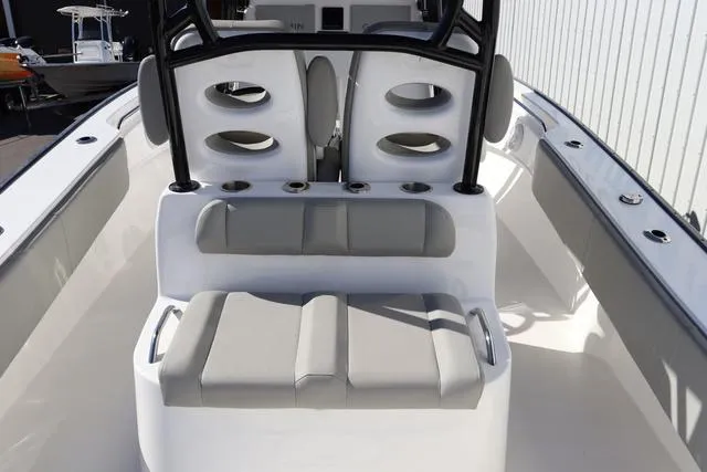 Slide: The Image of Cape Horn 27XS 2023 - 11