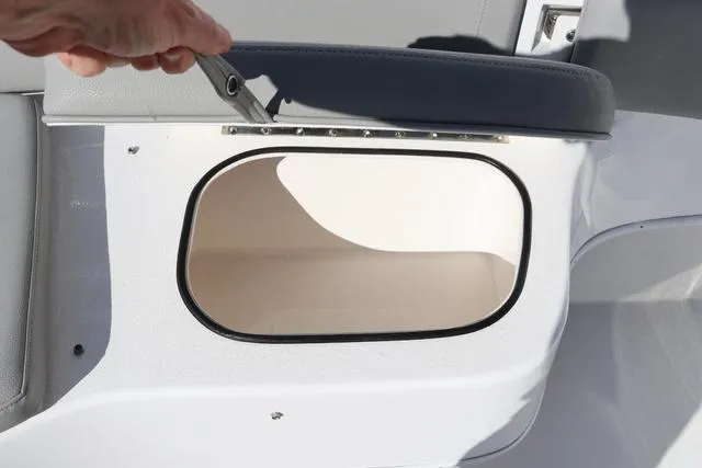 Slide: The Image of Cape Horn 27XS 2023 - 29