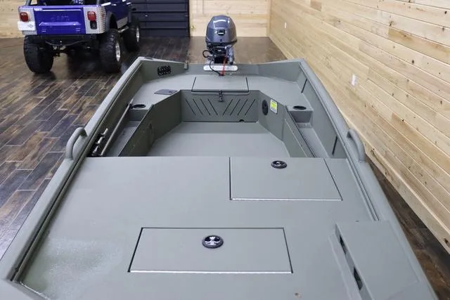 Slide: The Image of Excel ECLIPSE 1554 2024 - 8