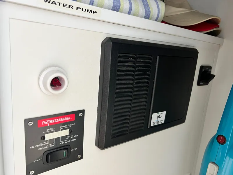 Slide: The Image of Control panel and vent inside 2021 Catamaran Cruisers 39 x 12 houseboat. - 15