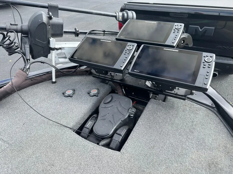 Slide: The Image of Fishing boat dashboard with multiple electronic displays, Phoenix 920 Elite, 2021 model. - 22