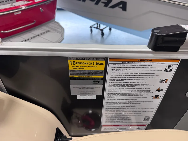 Slide: The Image of Monaco 235 SFL 2025 - 10