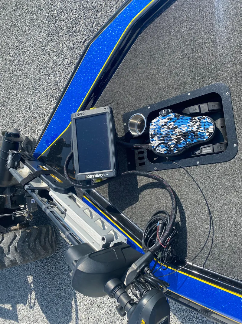 Slide: The Image of 2013 Bullet 21XRD boat deck with electronic equipment and accessories. - 10