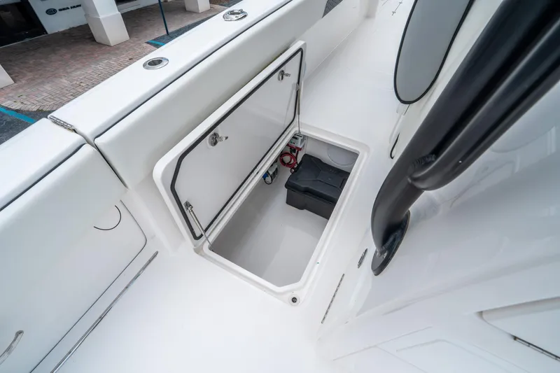 Slide: The Image of Invincible 40 Catamaran 2022 - 27