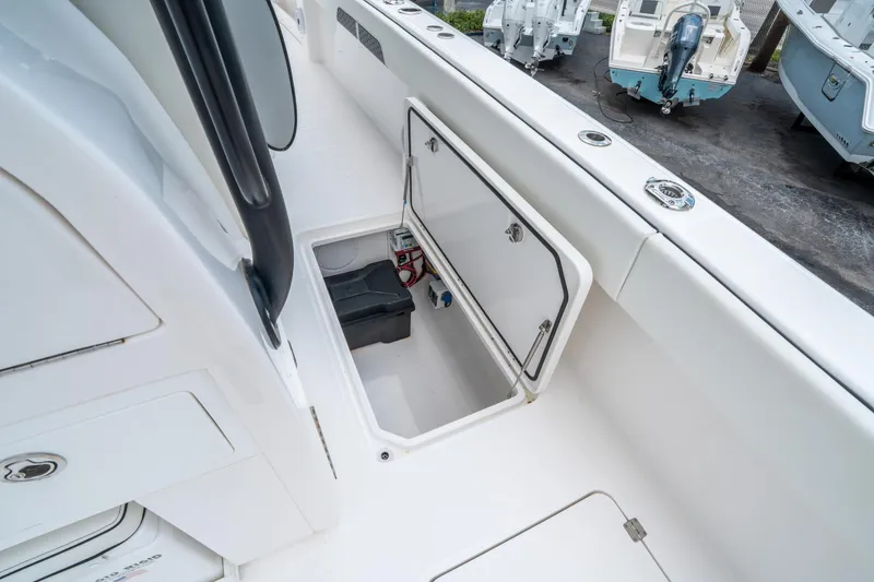 Slide: The Image of Invincible 40 Catamaran 2022 - 28