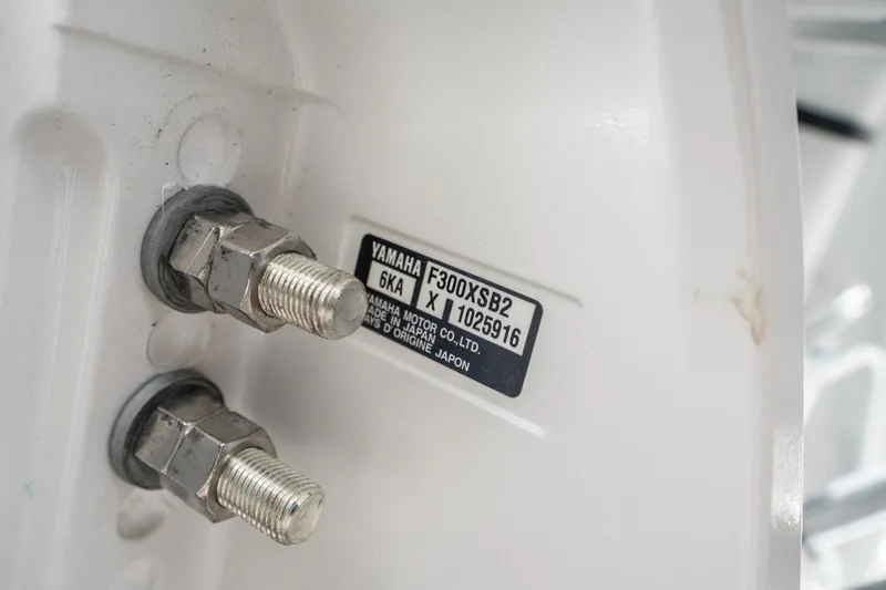 Slide: The Image of Close-up of Yamaha F300XSB2 engine label on 2025 Sea Hunt Gamefish 28 CB. - 32