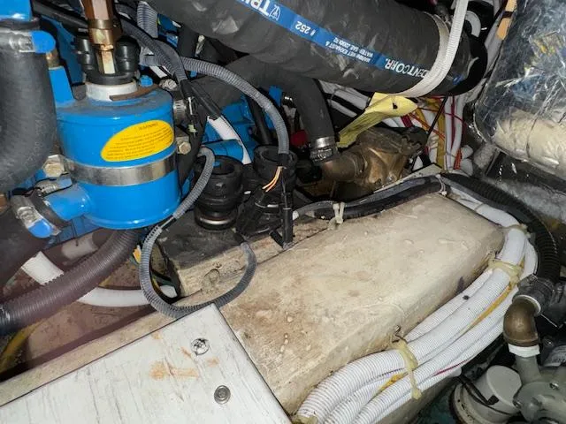 Slide: The Image of Carver Yachts 36 Motor Yacht 2006 - 52