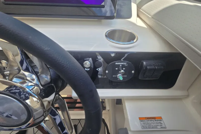 Slide: The Image of Sea Ray SLX 310 Outboard 2026 - 20