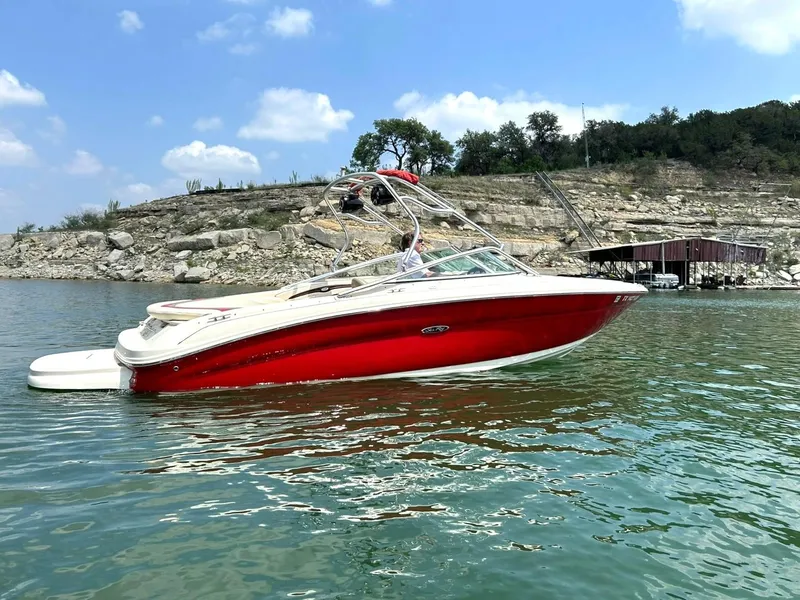 The Image of The 2004 Sea Ray 240 Select! - 1