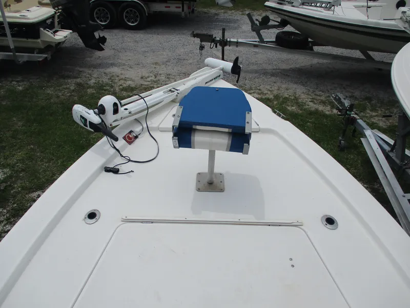 Slide: The Image of Bow of a 2007 Century 2202 boat with trolling motor and blue seat. - 6
