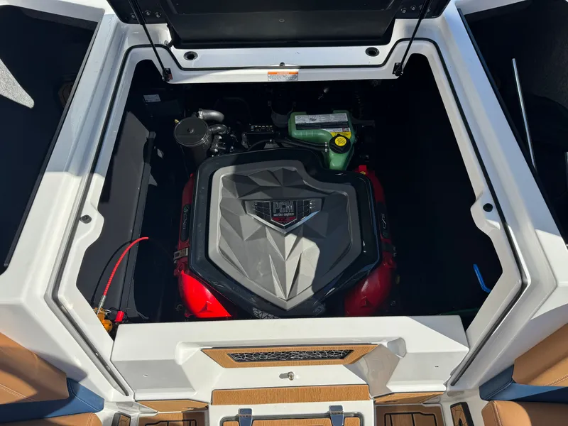 Slide: The Image of Nautique Super Air Nautique G23 2026 - 13