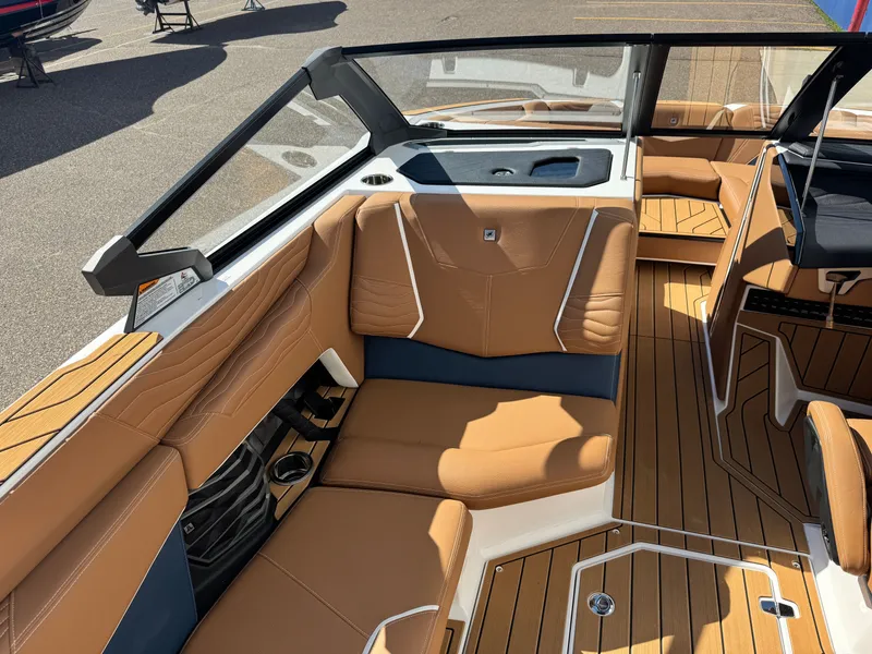 Slide: The Image of Nautique Super Air Nautique G23 2026 - 34