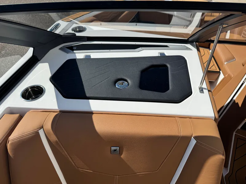 Slide: The Image of Nautique Super Air Nautique G23 2026 - 37
