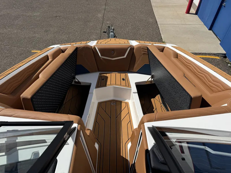 Slide: The Image of Nautique Super Air Nautique G23 2026 - 50